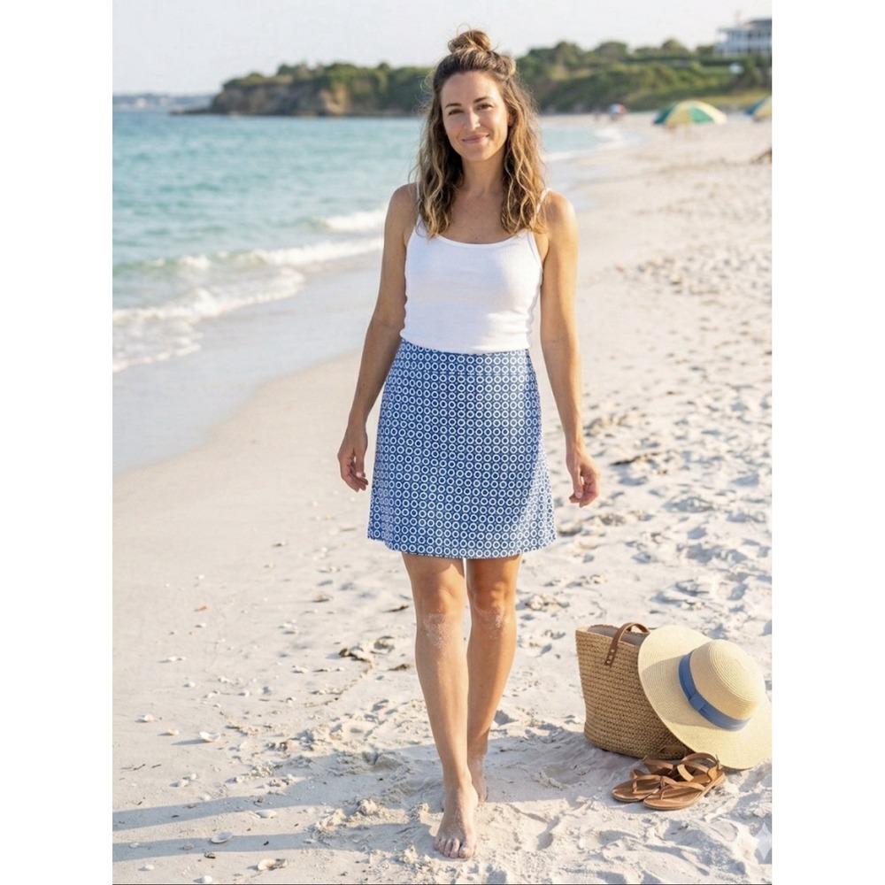 Rip‎ Skirt Hawaii Dot Dot Dot Classic Blue and White Print  Size Small